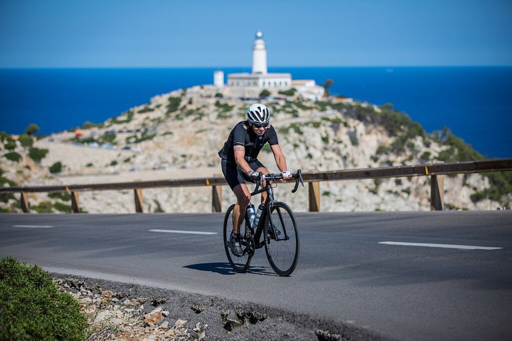 Photo showing a bicyclist on one of the epic cycling routes around Mallorca 