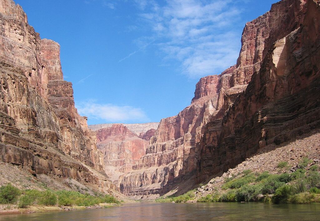 Photo showing the Colorado River running through Marble / Grand Canyon