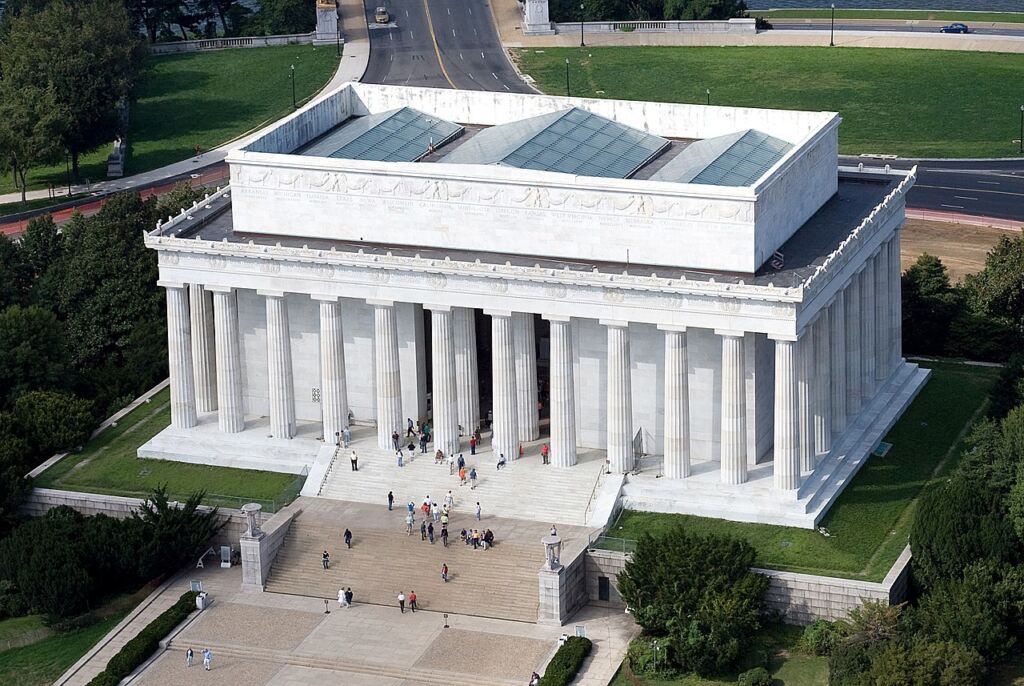 Photo of an Aerial View of Lincoln Memorial, located in the eighth most visited US National parks