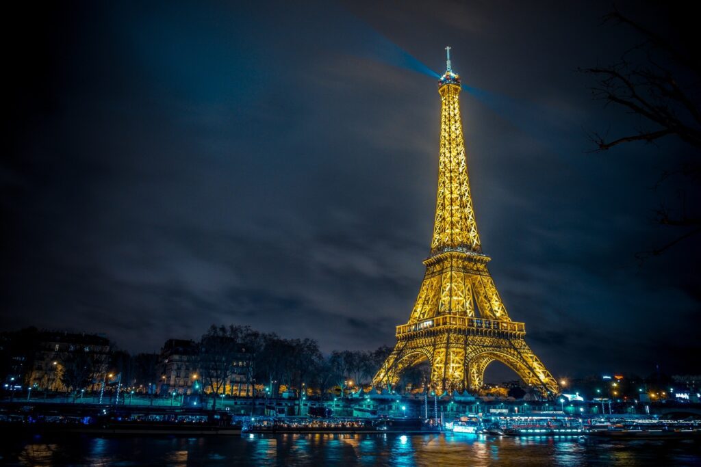 The beautiful Eiffel tower in Paris at night